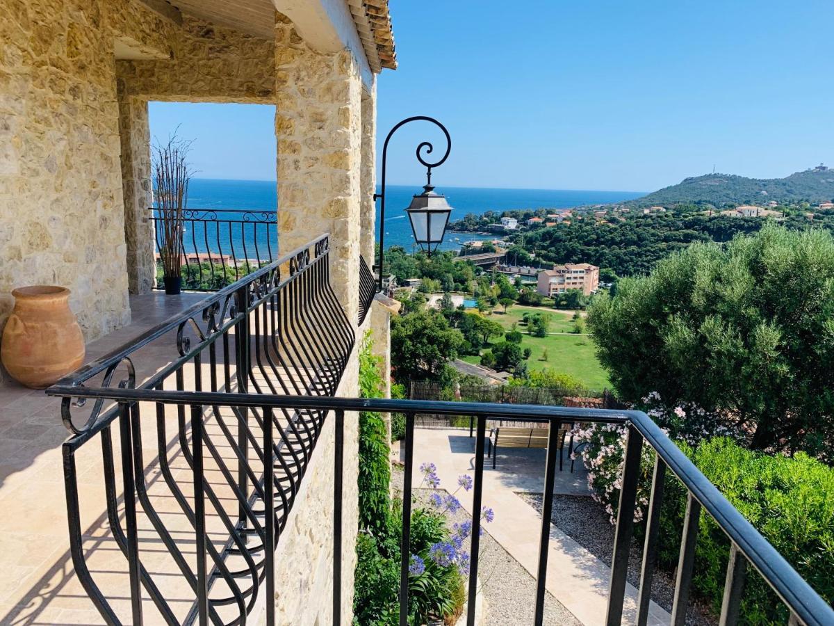 Villa Grand Baie Saint-Raphael  Exterior photo